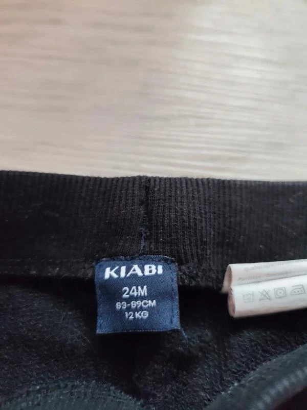 Zwarte joggingbroek 🧸 Maat 24 maanden 🧸 Kiabi – photo 4
